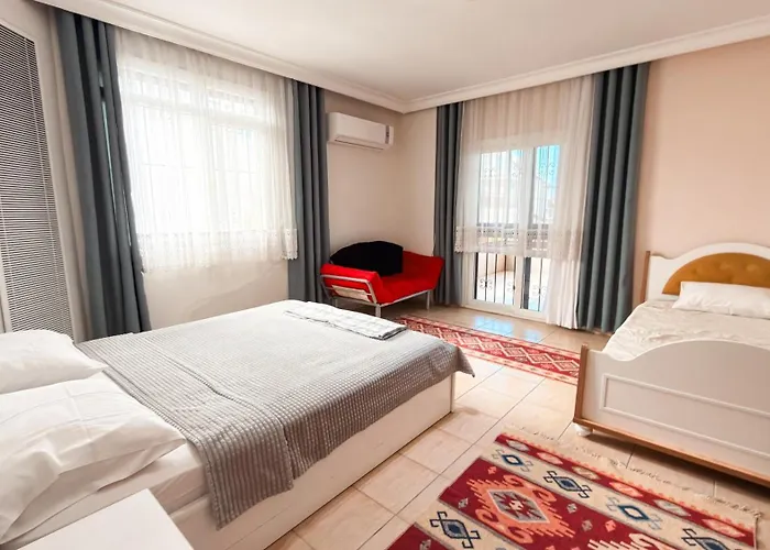 Villa Havuz: Organic Oasis with Pool and Sea Views